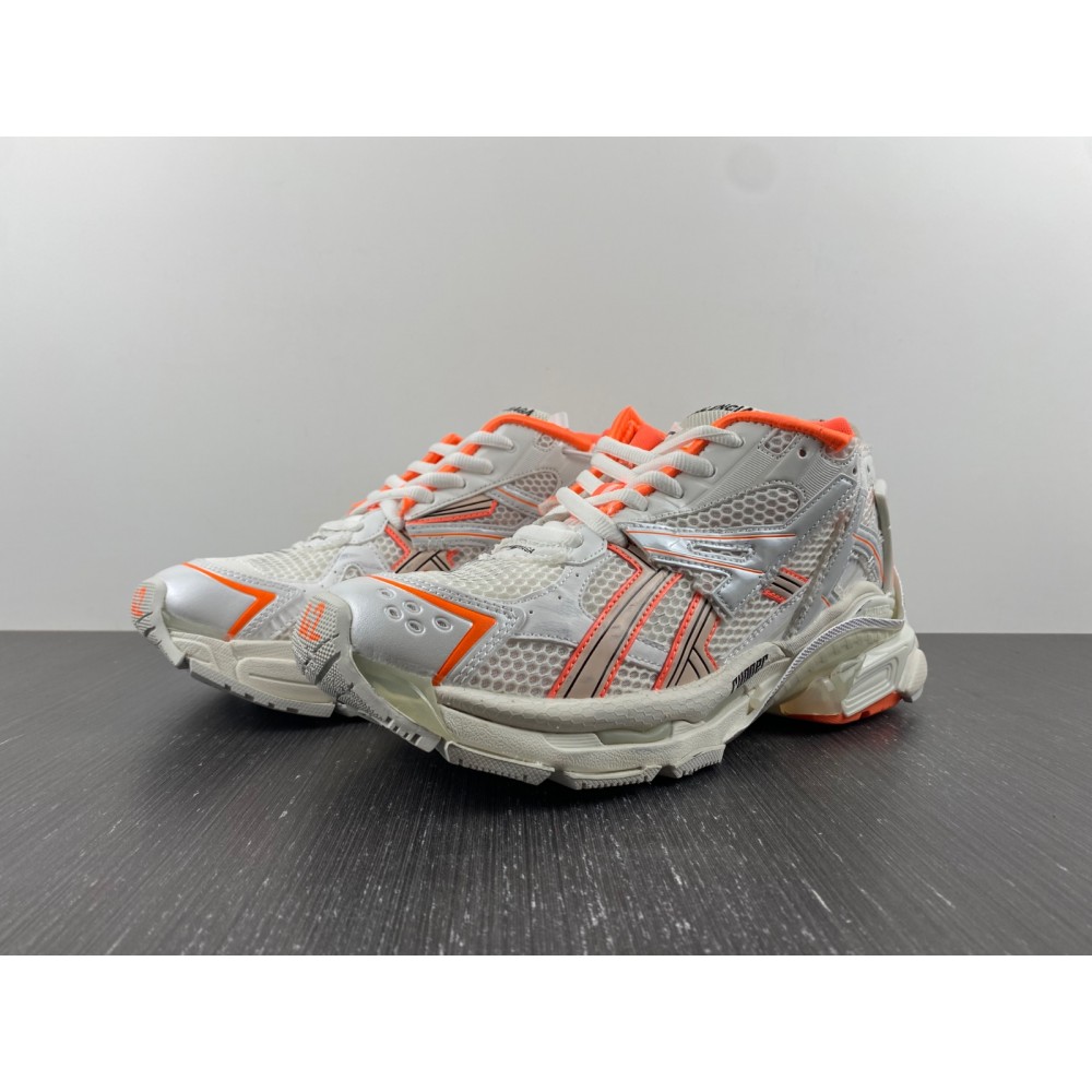 Ba*len*cia*ga runner