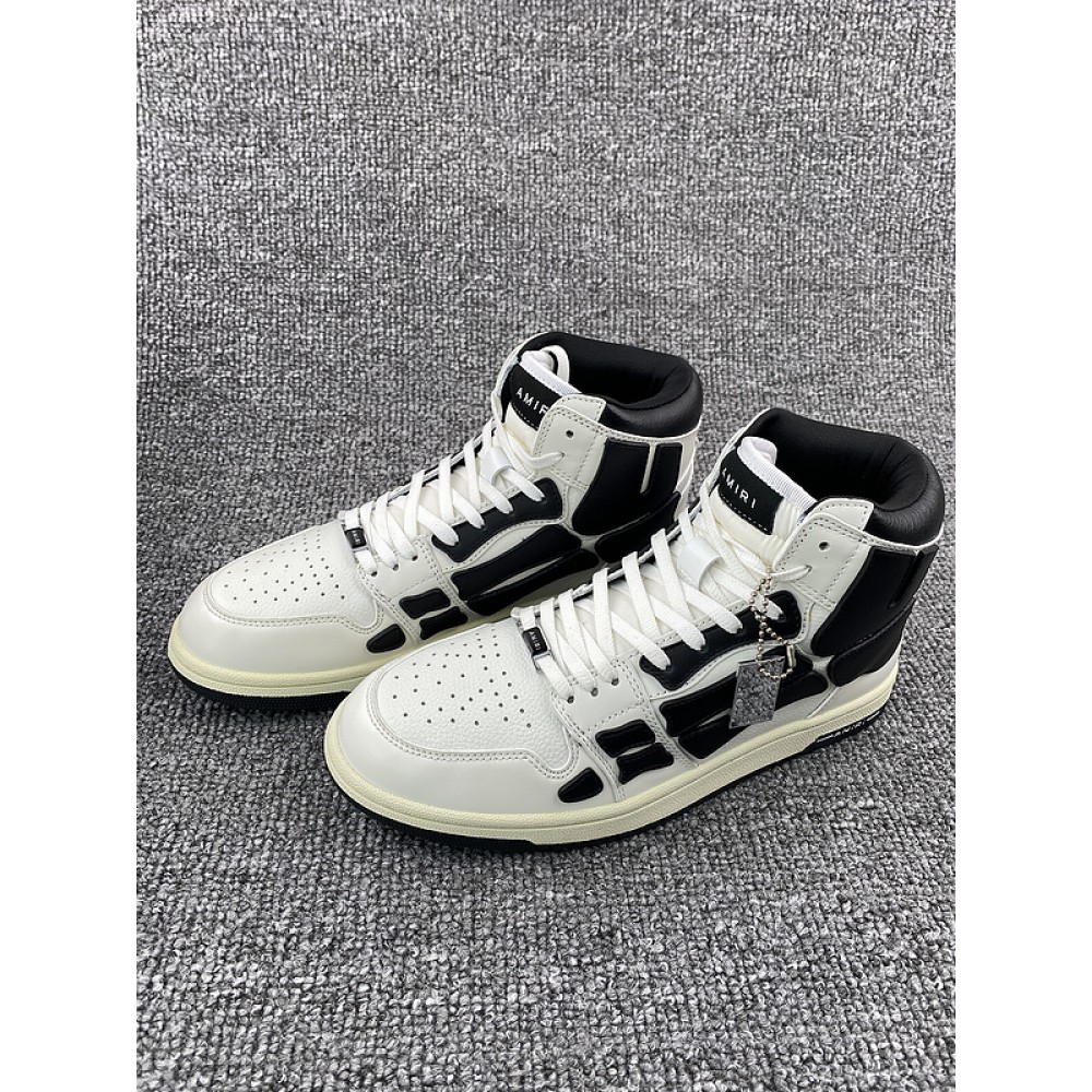 AM*R* SNEAKERS