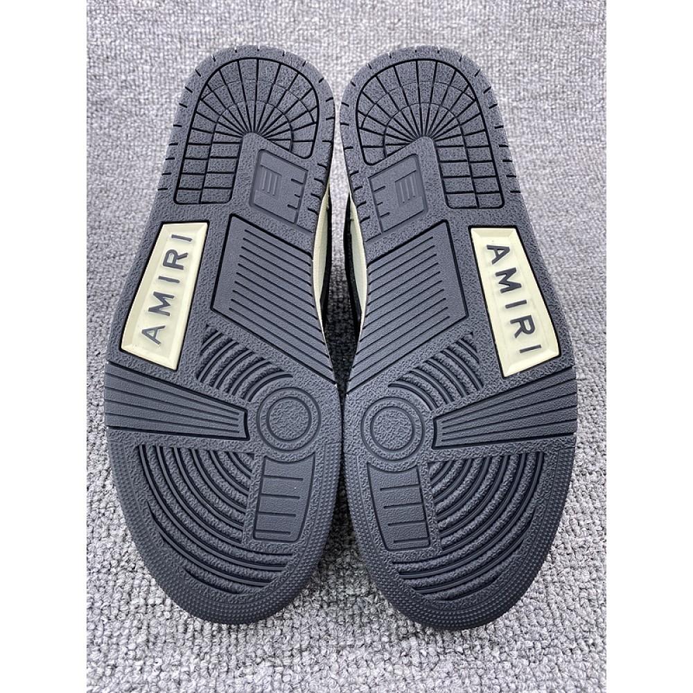 AM*R* SNEAKERS