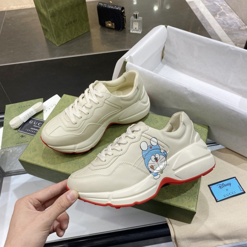G*u*i1 sneakers gu011