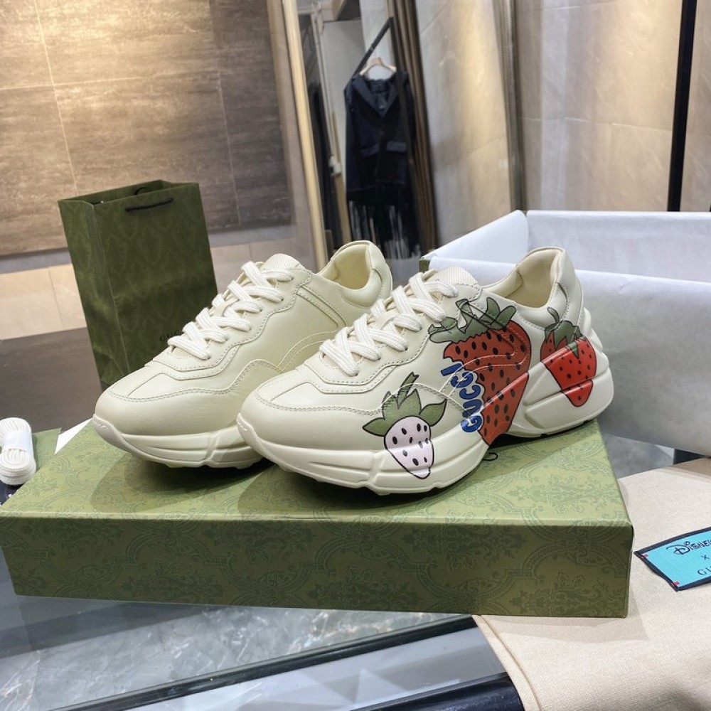 G*u*i1 sneakers gu010
