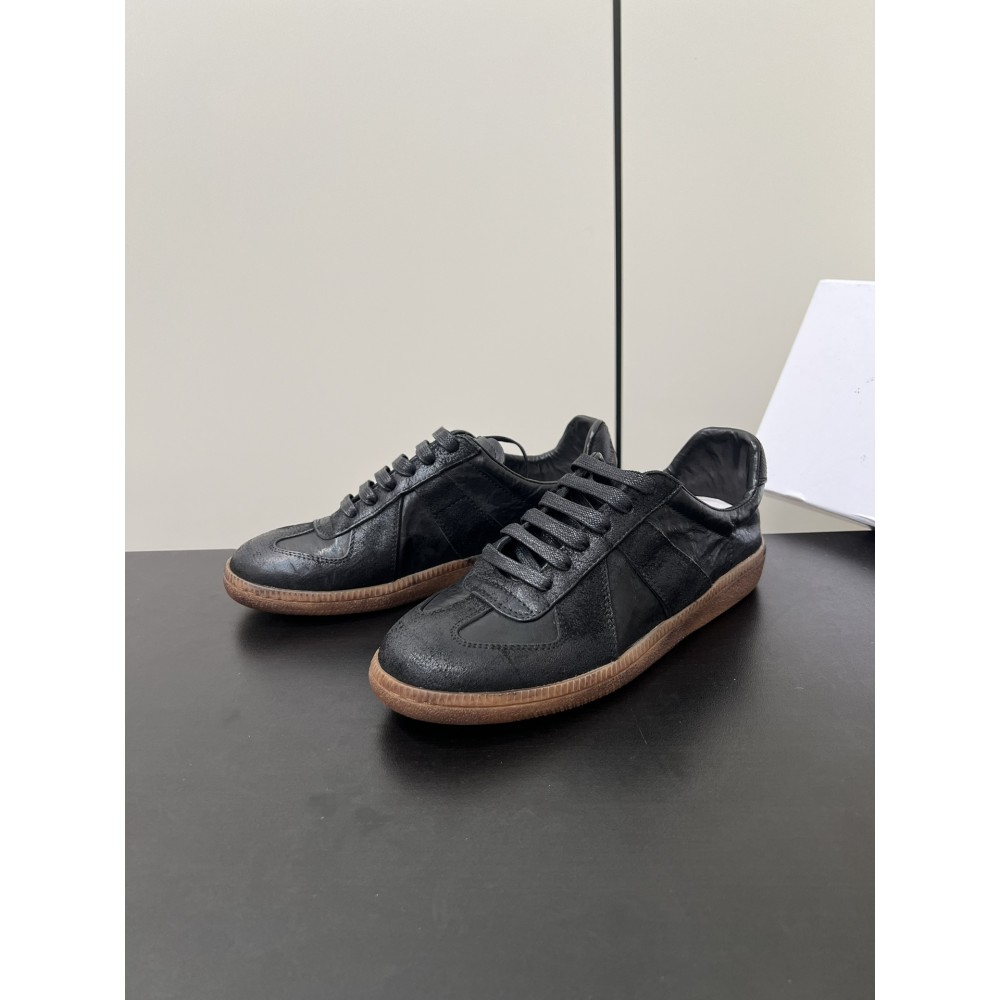 ma*s*n Ma*i*la sneakers mm023