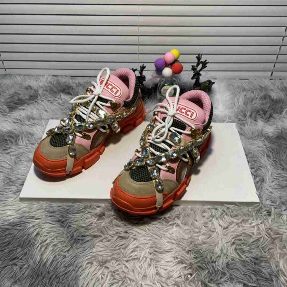 G*u*i1 sneakers