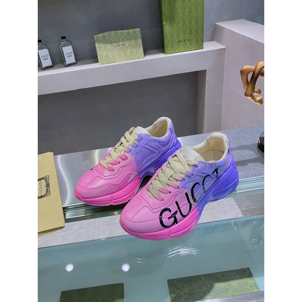 G*u*i1 sneakers
