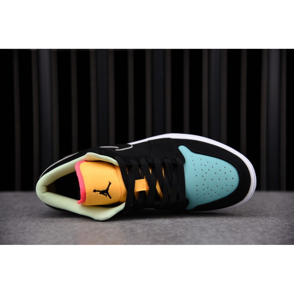 Air Jordan 1 Low SE 