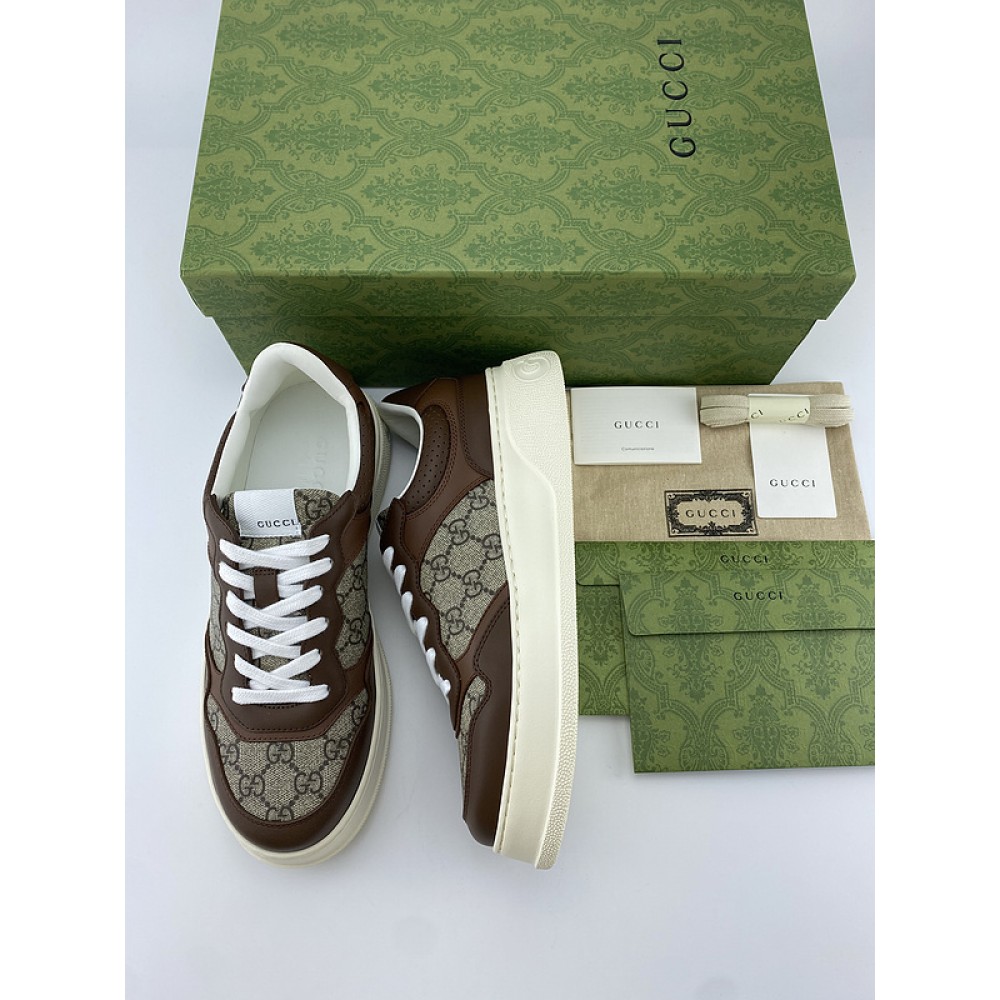G*u*i1 sneakers