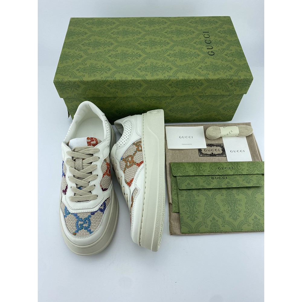 G*u*i1 sneakers
