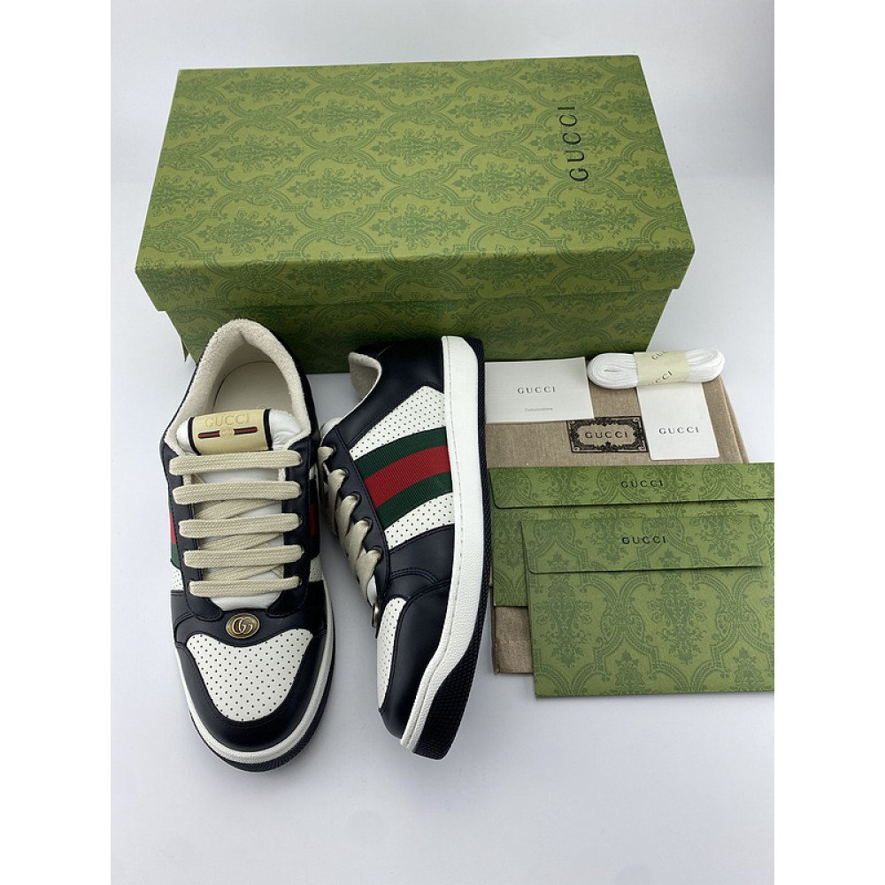G*u*i1 sneakers