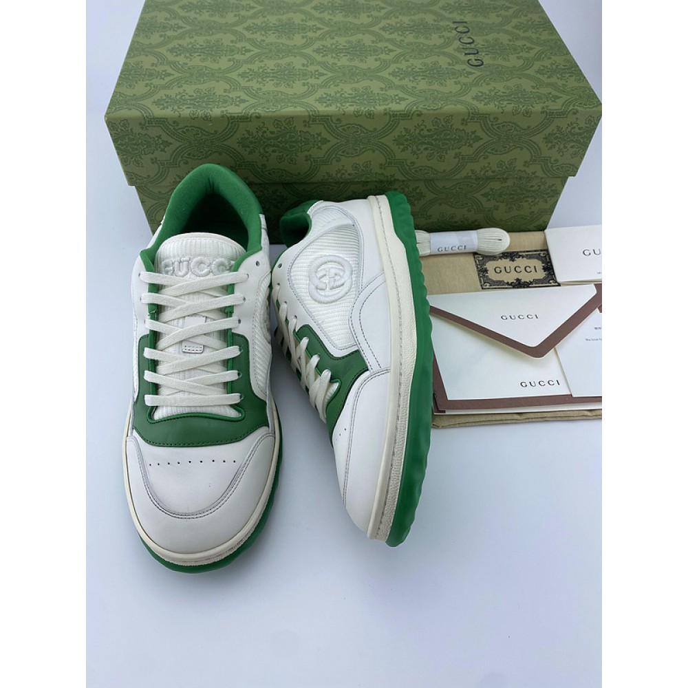 G*u*i1 sneakers