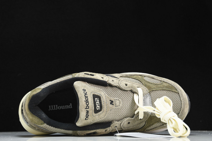 New Balance 992