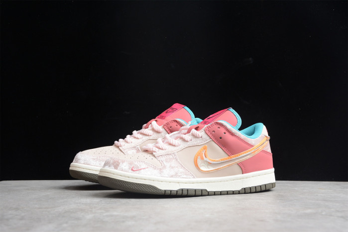 Social Status x Nk SB Dunk High Pro QS DJ1173-600