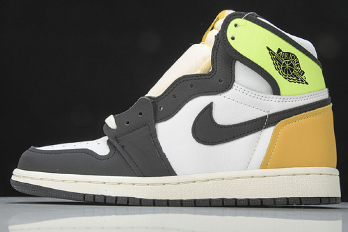 Jordan 1 Retro High White Black Volt University Gold 555088-118