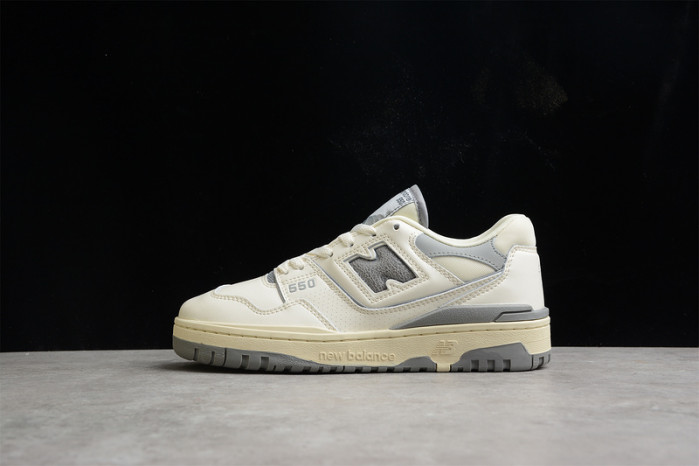 New Balance 550