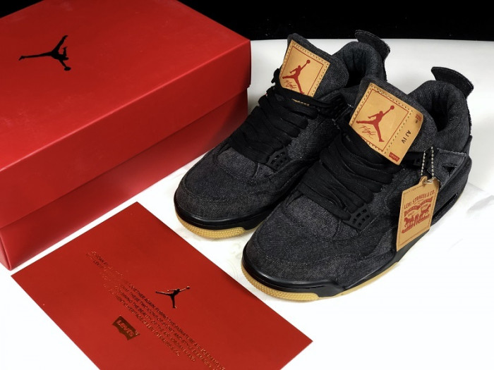 Jordan 4 Retro Levi
