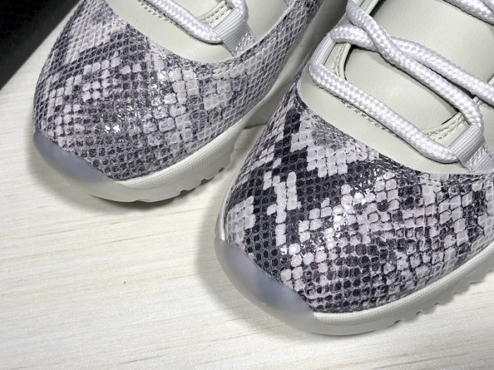 Jordan 11 Retro Low Snake Light Bone-CD6846-002