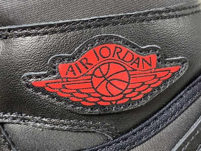 AIR JORDAN 1 SATIN BLACK GYM RED 555088-060