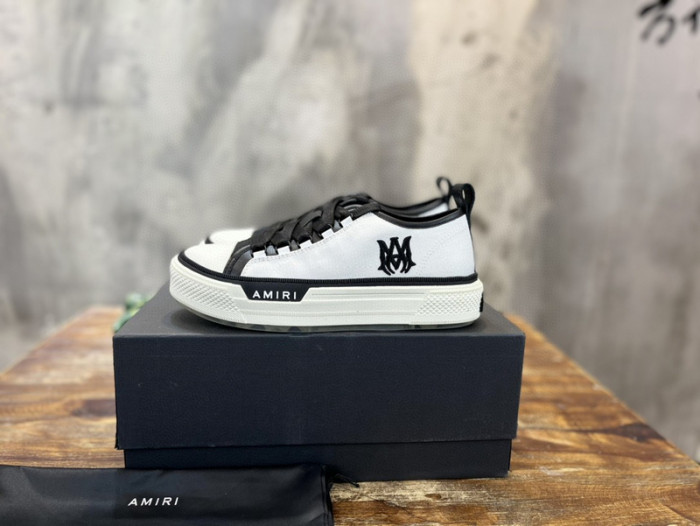 AM1R1 SNEAKERS