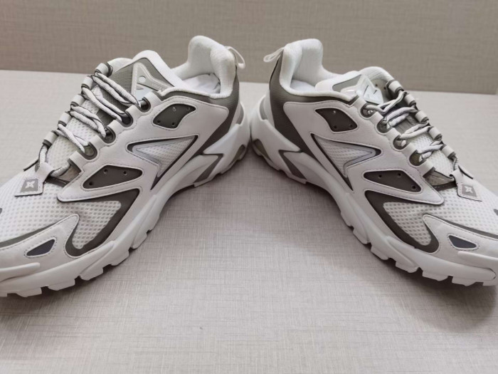 L&V SNEAKERS
