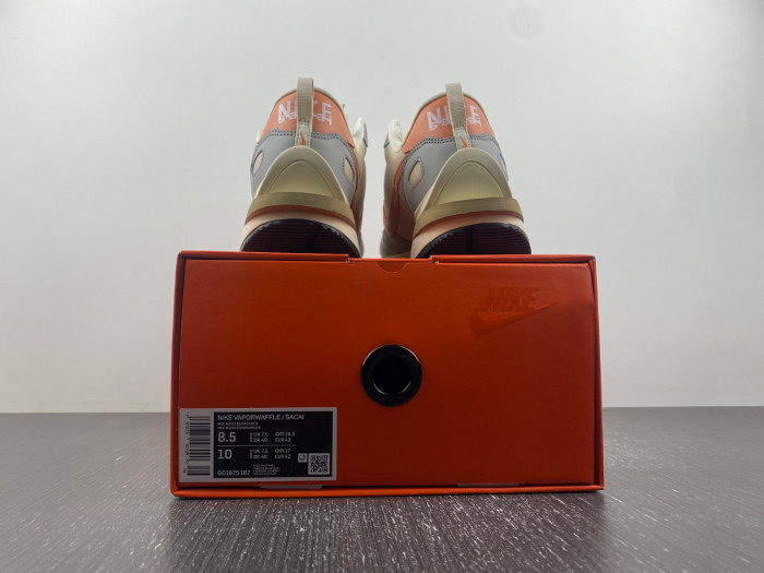 Sacai x VaporWaffle “Tour Yellow ” DD1875-107