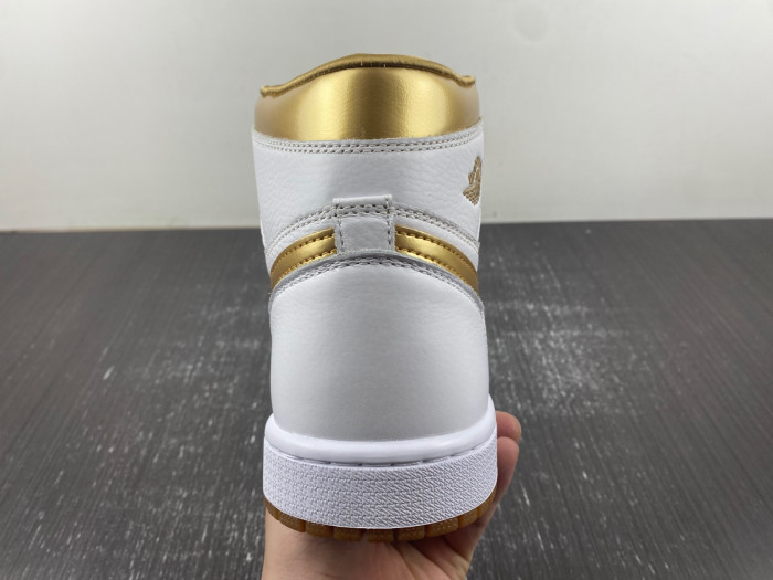 Air Jordan 1 Retro HI OG FD2596-107
