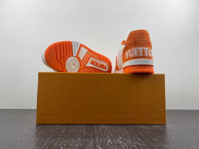 L&V SNEAKERS