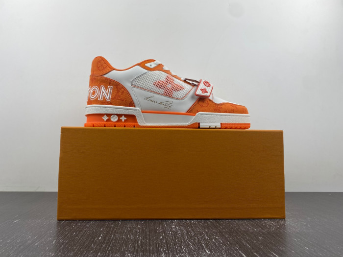 L&V SNEAKERS