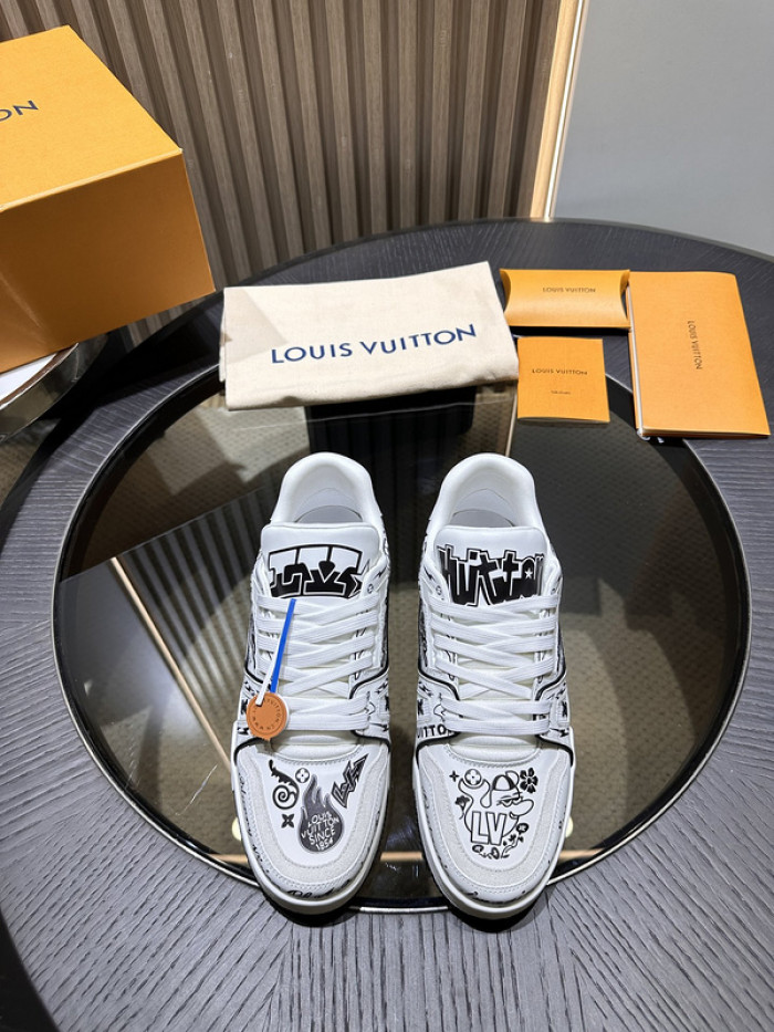 L&V SNEAKERS
