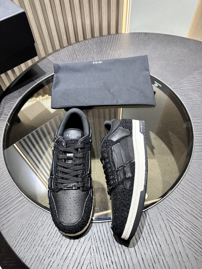 AM1R1 SNEAKERS