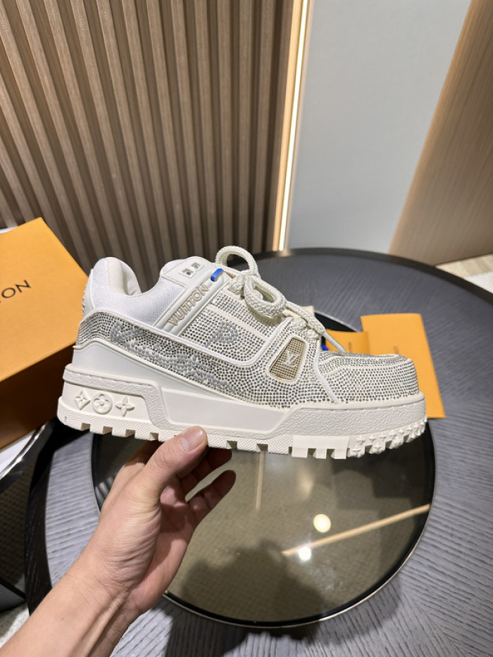 L&V SNEAKERS