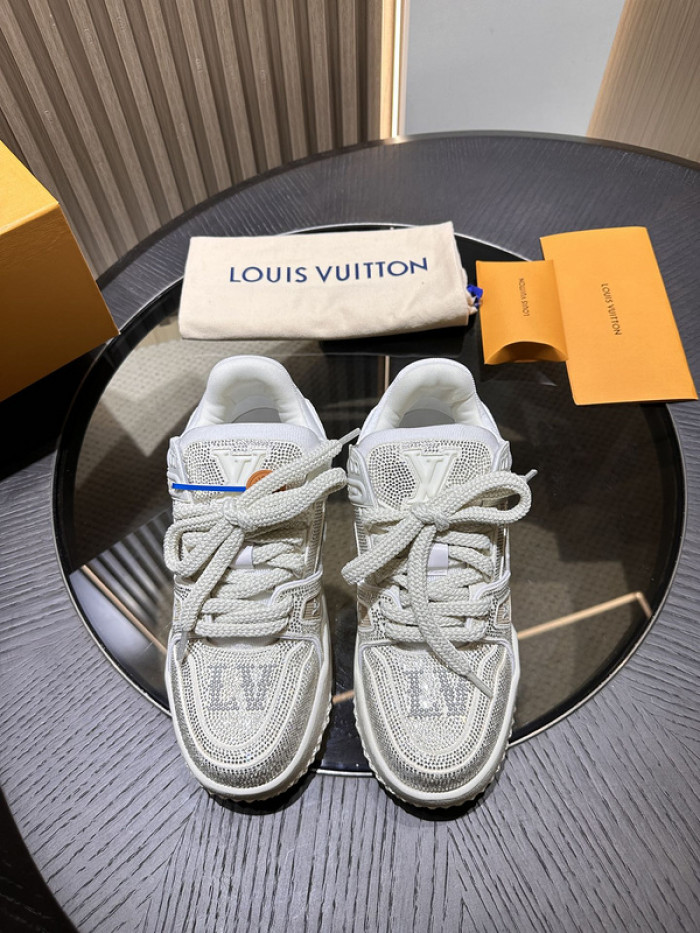 L&V SNEAKERS
