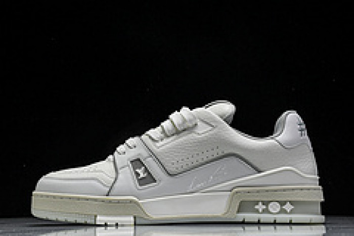 L&V SNEAKERS