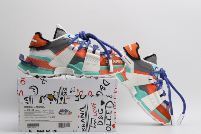 DG sneaker