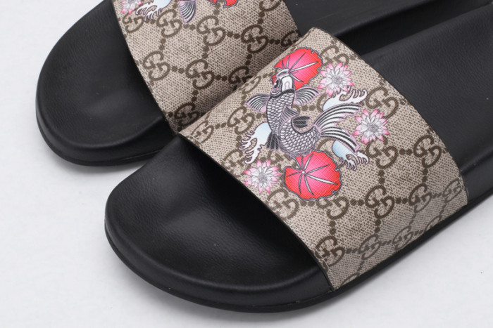 G DESIGNER SLIPPERS