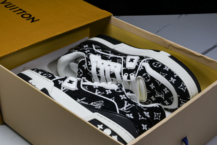 L&V SNEAKERS