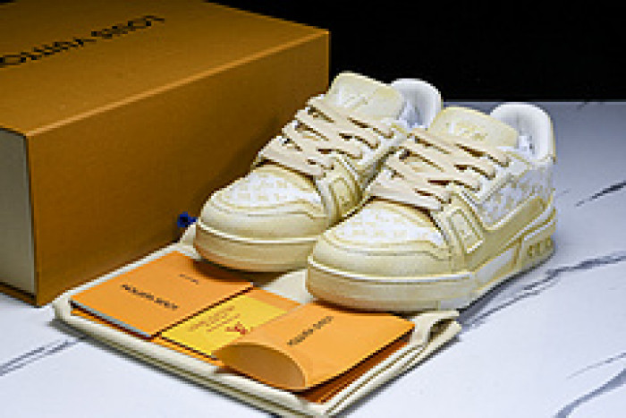 L&V SNEAKERS
