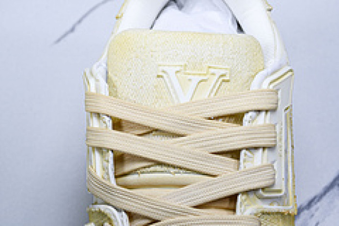 L&V SNEAKERS