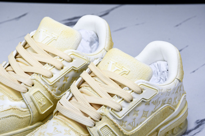 L&V SNEAKERS