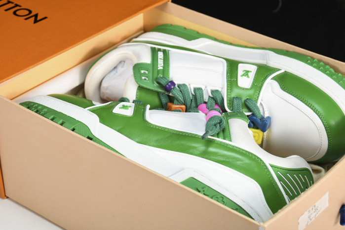 L&V SNEAKERS