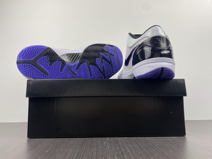 Zoom Kobe 4 