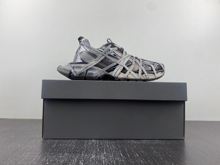 BLEN Phantom Sneaker 778698 W3XLL 2097