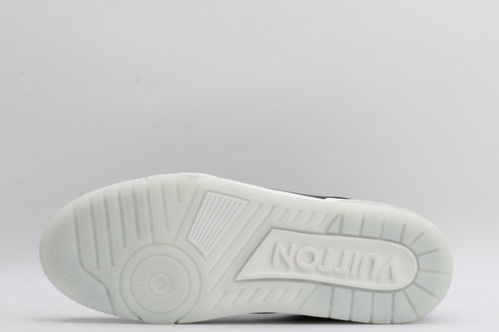 L&V SNEAKERS
