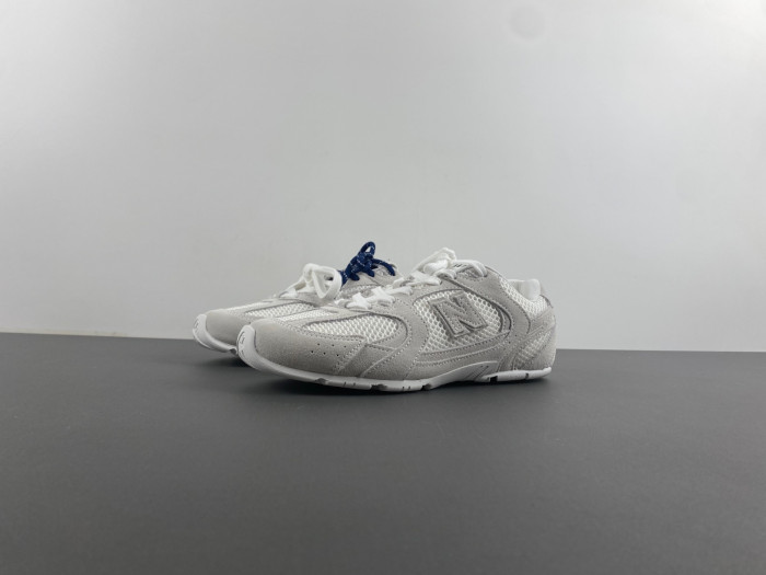 New Balance Mi­u