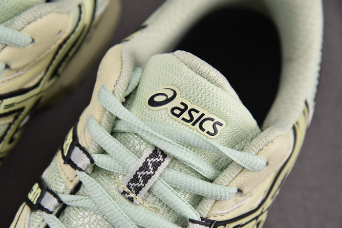 As*ic*ss shoes