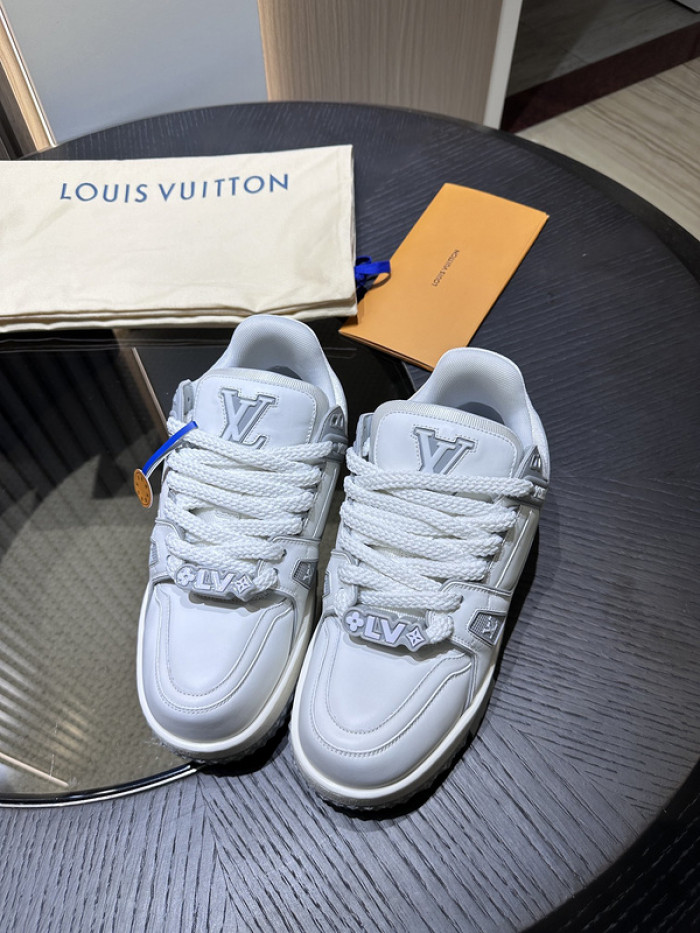 L&V SNEAKERS