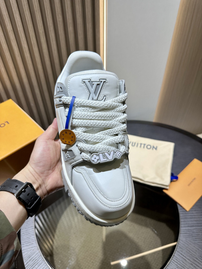 L&V SNEAKERS