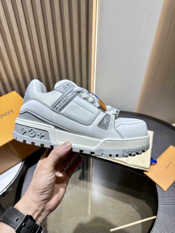 L&V SNEAKERS