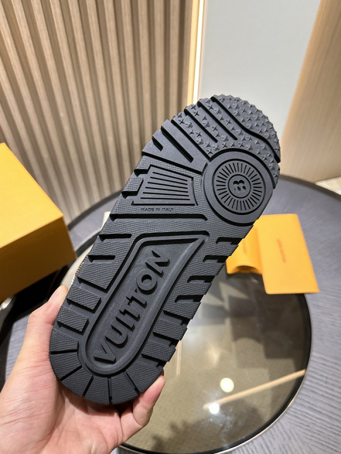 L&V SNEAKERS