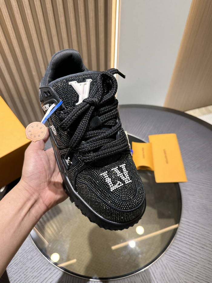 L&V SNEAKERS