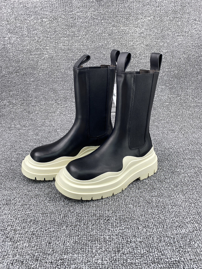 Bo*te*ga ve*ne*ta sneaker