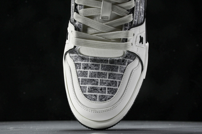 L&V SNEAKERS